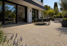 Quel revêtement de sol extérieur choisir pour une terrasse ou un aménagement extérieur ?